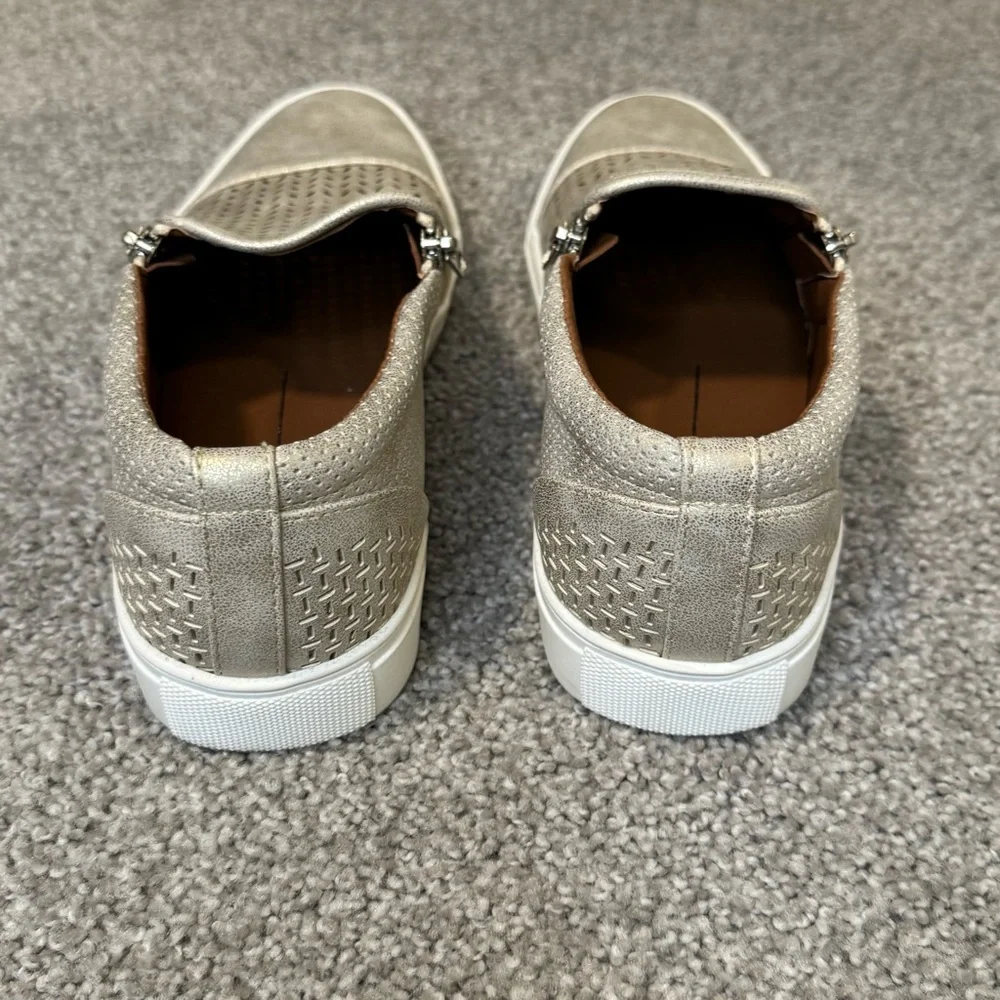 Report Slip-On Sneakers Gold Metallic Size 9.5 - Picture 3 of 7